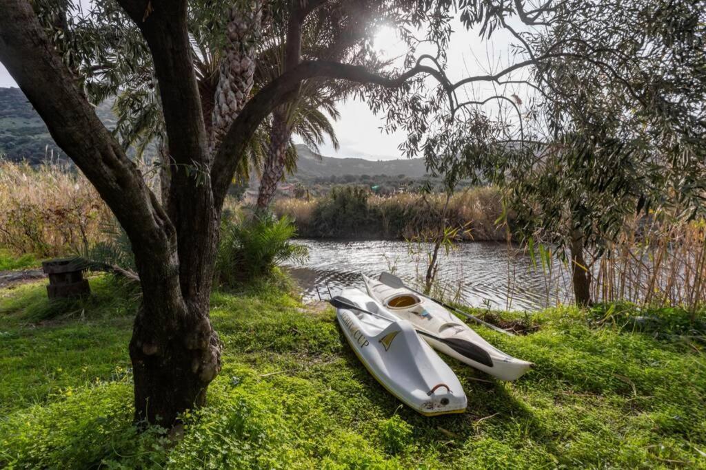 A Charming Country Cottage + Bikes And Kayaks Боза Екстер'єр фото