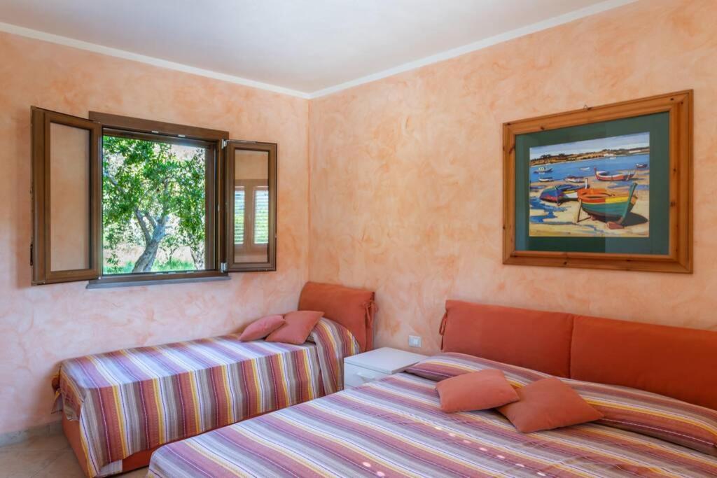 A Charming Country Cottage + Bikes And Kayaks Боза Екстер'єр фото