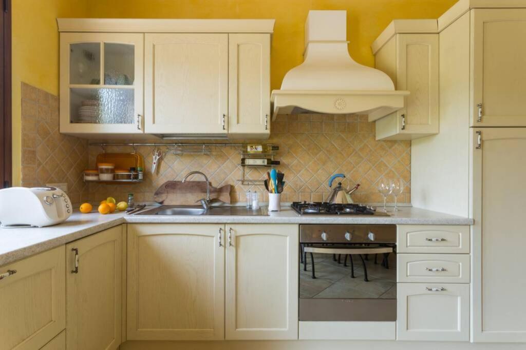 A Charming Country Cottage + Bikes And Kayaks Боза Екстер'єр фото